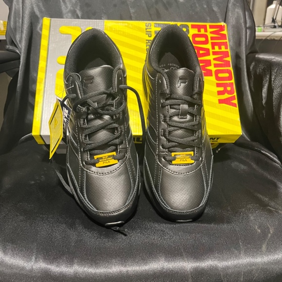Women’s fila work shift Non skid slip resistant memory foam work shoes black 11W - Picture 1 of 16